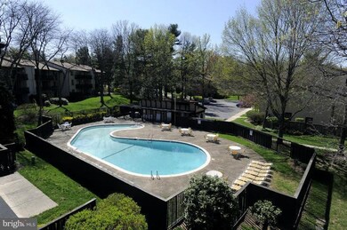 10069 Windstream Dr unit 5, Columbia, MD 21044 - photo 3