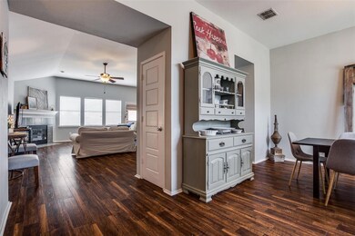 305 Highland Glen Dr, Wylie, TX 75098 - photo 4