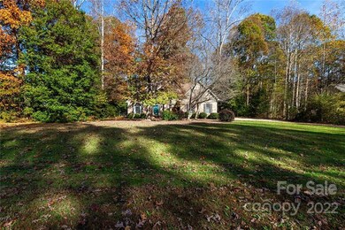 321 Forbes Ct, Clover, SC 29710 - photo 2