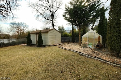 717 Summit St, Linden, NJ 07036 - photo 4