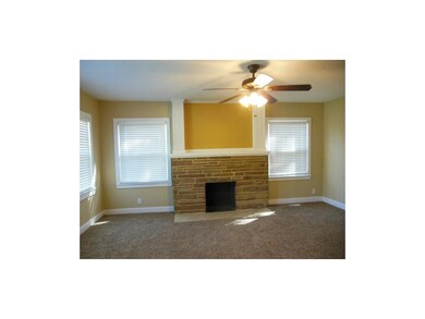 13 x 17 living room, lots of natural light