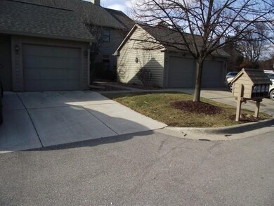 2055 Bent Trail Ct unit 20, Ann Arbor, MI 48108 - photo 2