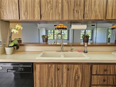 6085 Balboa Cir unit 403, Boca Raton, FL 33433 - photo 5