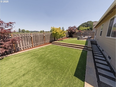 1058 E 16th St, Lafayette, OR 97127 - photo 7