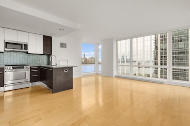 Crystal Point unit 2106, Jersey City, NJ 07302 - photo 4