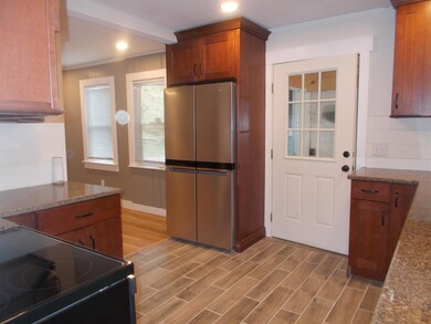 12 Stephens Dr, Rochester, NH 03867 - photo 4