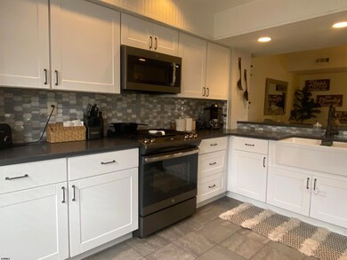 717 E Victoria Dr unit 717, Galloway, NJ 08205 - photo 5