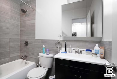 230 E 7th St unit 4-A, New York, NY 10009 - photo 5