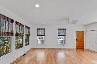 237 Broadway St, Saint Simons Island, GA 31522 - photo 3