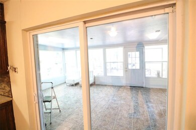 1517 Oakridge Ct W, Azle, TX 76020 - photo 7