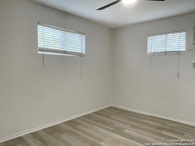 347 Ware Blvd unit 18, San Antonio, TX 78221 - photo 5