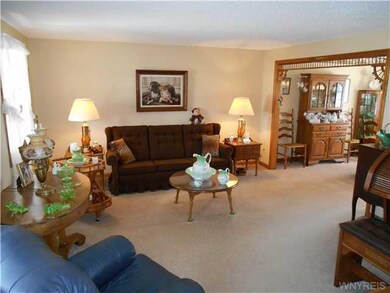 7316 Winbert Dr, North Tonawanda, NY 14120 - photo 4