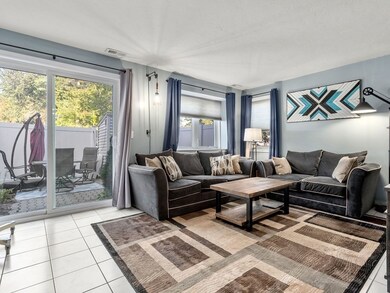 36 Meadow Pond Dr unit G, Leominster, MA 01453 - photo 2