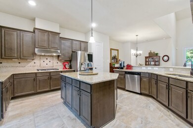 30818 Raleigh Creek Dr, Tomball, TX 77375 - photo 3