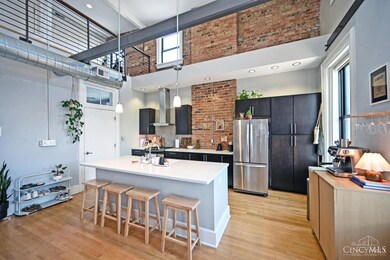 27 Mercer St, Cincinnati, OH 45202 - photo 4