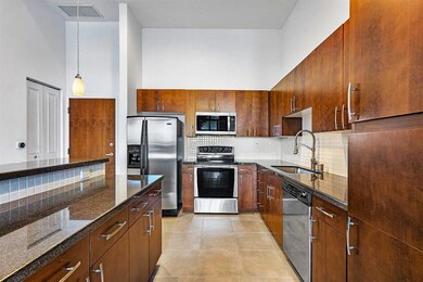 006-300SAustralianAvenue-WestPalmBeach-F