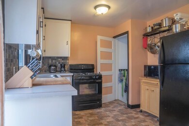 671 E Jeffrey Place, Columbus, OH 43214 - photo 7