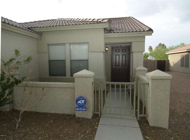 2 - FRONT WALK UP