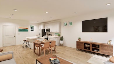 Photos are for illustrative purposes only; actual home options may vary.