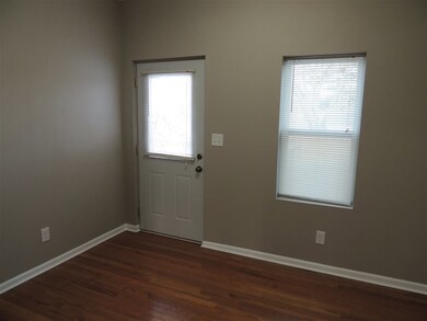 1955 W 7th St, Waterloo, IA 50702 - photo 6