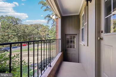 8751 Weir St, Manassas, VA 20110 - photo 4