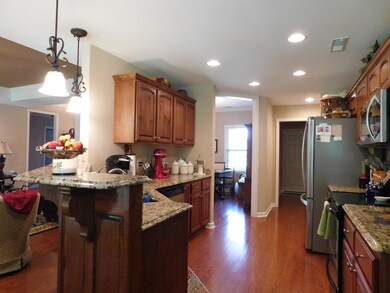 NICE LARGE KITCHEN WITH PLENTY OF CABINET SPACE
