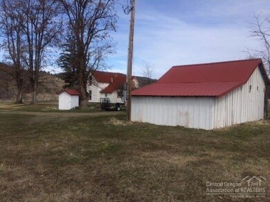 59310 Hansen Ln, Mount Vernon, OR 97865 - photo 7