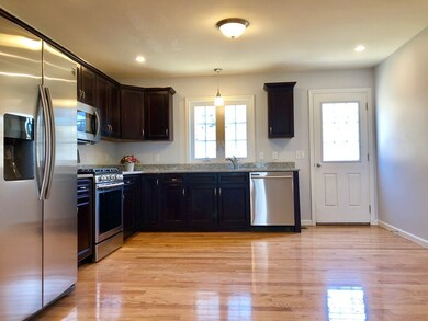 54 Orient St, Worcester, MA 01604 - photo 2