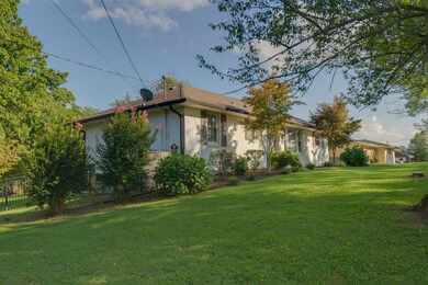 803 Cowan Ave, Shelbyville, TN 37160 - photo 2