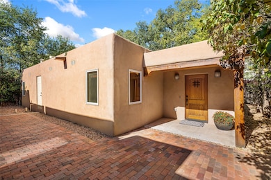 207 W Cordova Rd unit B, Santa Fe, NM 87505 - photo 2