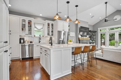 738 S 6th St, Columbus, OH 43206 - photo 7