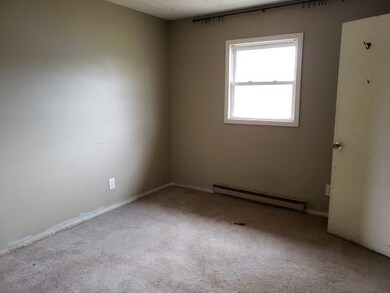 302 N Harrison Aurora, MO (21)
