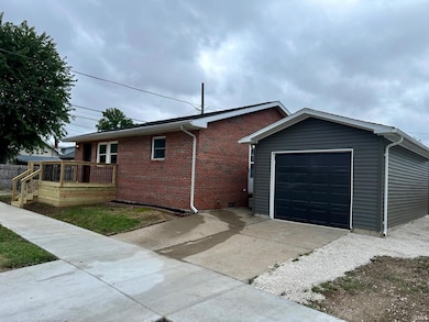 403 E Illinois St, Princeton, IN 47670 - photo 2