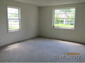 1037 N 14th St, Elwood, IN 46036 - photo 7