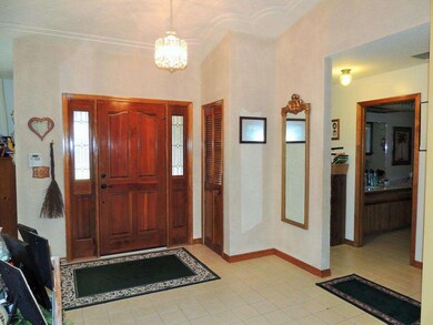 Foyer COME ON IN