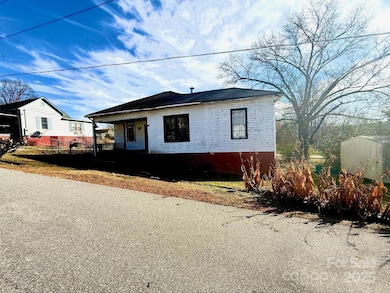 45 Gladden St, Marion, NC 28752 - photo 2