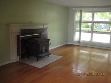 11 Gore Ave, Hatfield, MA 01038 - photo 6