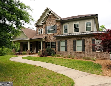 Front Walkway to Porch