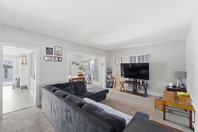 1911 Lucinda St, Perry, IA 50220 - photo 5