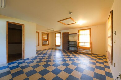 Livingroom2