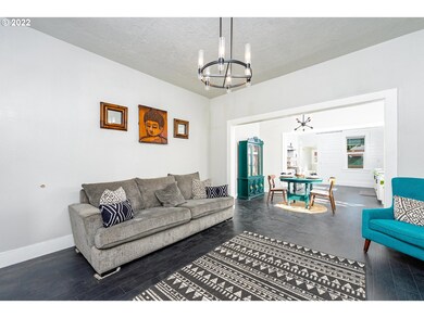 519 W Main St, Sheridan, OR 97378 - photo 7