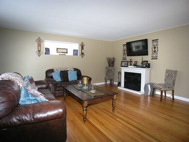 unlisted-address, Westchester, IL 60154 - photo 3