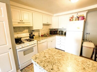 345 Hildreth St unit 16, Lowell, MA 01850 - photo 6