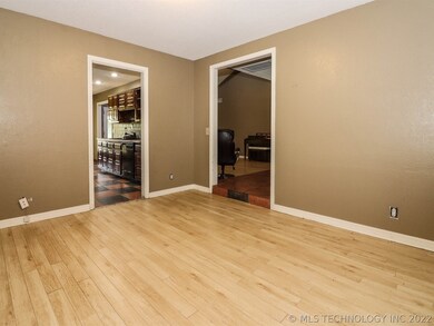2901 S Lions Ave, Broken Arrow, OK 74012 - photo 6