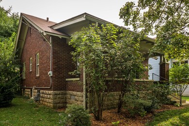 1508 Goddard Ave, Louisville, KY 40204 - photo 2