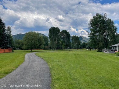 Bikepath to park