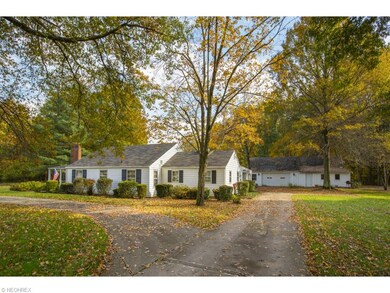 8769 Usher Rd, Olmsted Falls, OH 44138 - photo 2