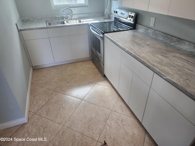 195 West Ct, Melbourne, FL 32904 - photo 6