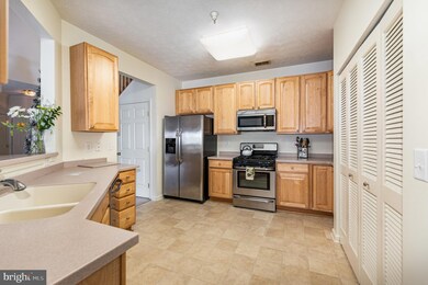 5493 Glenthorne Ct, Rosedale, MD 21237 - photo 5