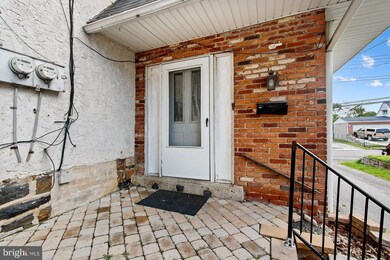 606 Clifton Ave, Darby, PA 19023 - photo 5